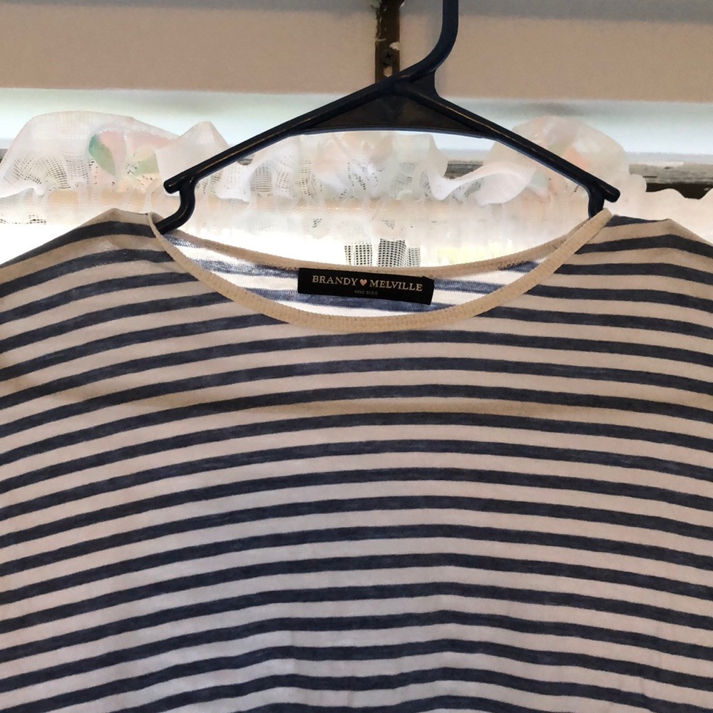 Brandy Melville shirt